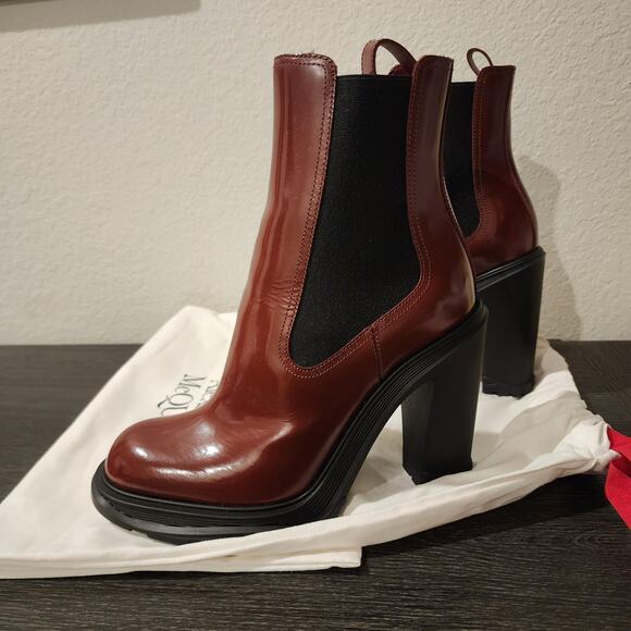 Alexander McQueen Chelsea Boot "Burgundy and Black" Size 38 - Picture 5 of 10